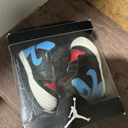 Baby jordan 1’s
