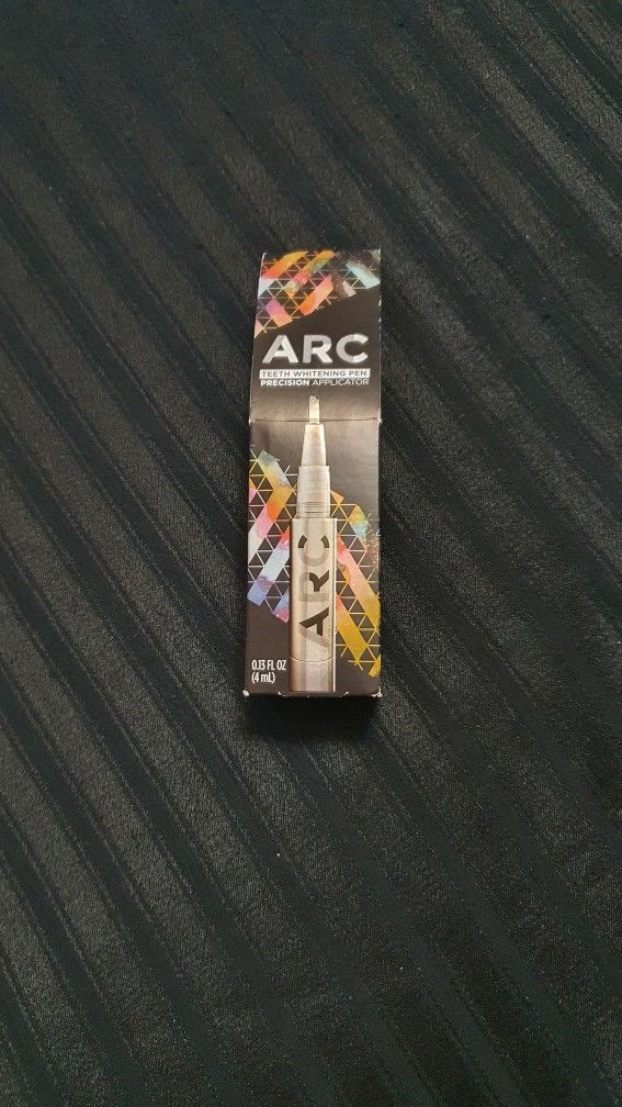 ARC On The Go Precision Whitening Pen