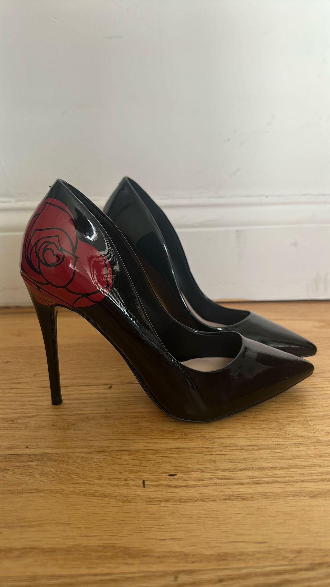 Aldo Stilettos Size 6 - Brand New - Never Worn - Black With Rose - Women’s Heels