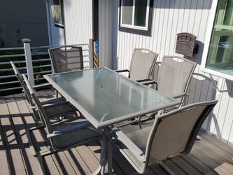 Patio furniture with 6 chairs