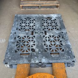 IGPS Plastic Pallet