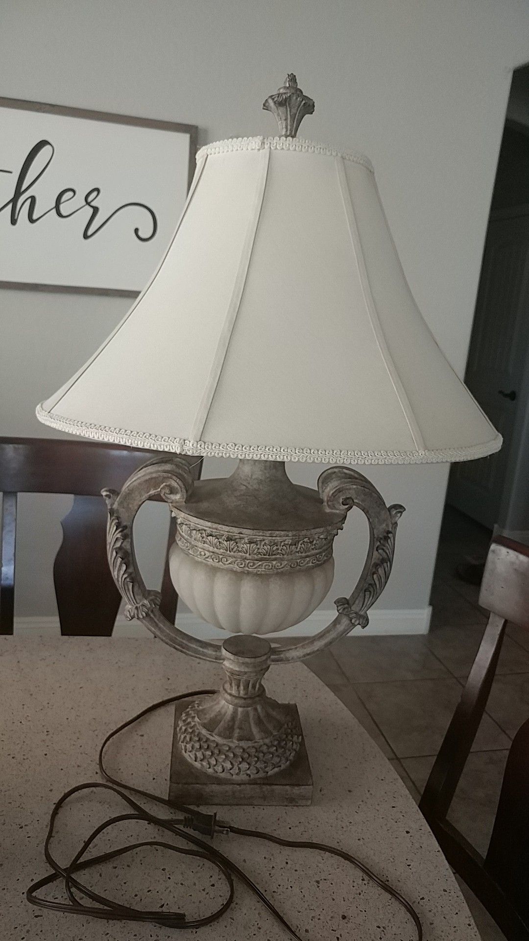 Beautiful, High Quality Lamp Set