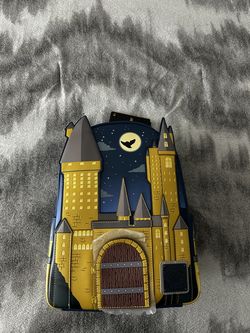 Harry Potter Hogwarts Loungefly.