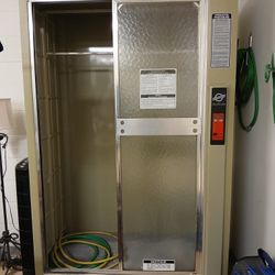 Steam Closet