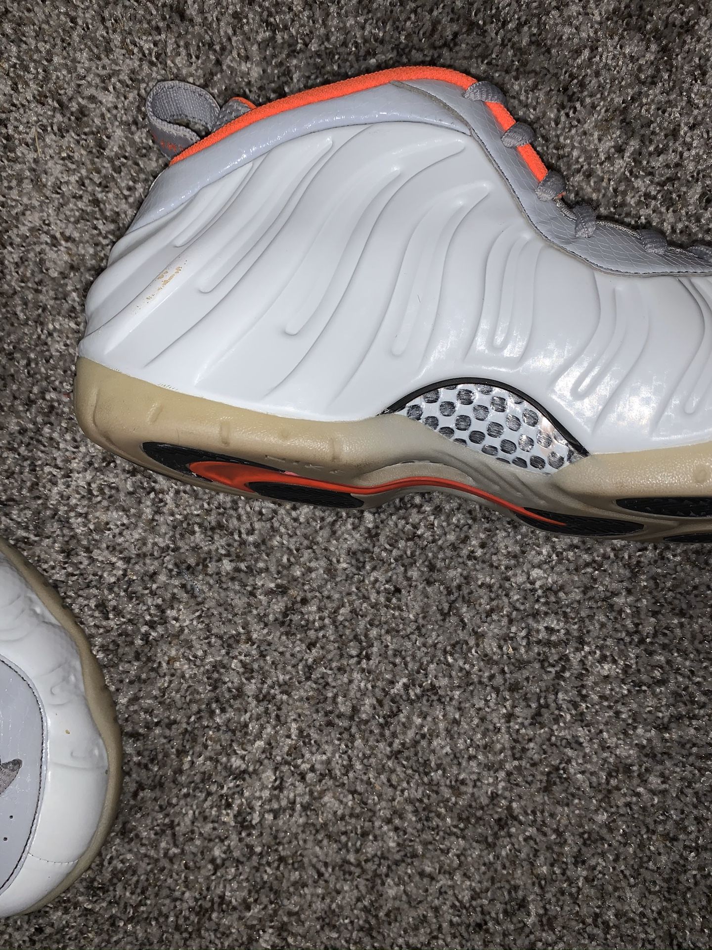 Foamposites pure platinum