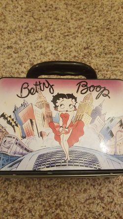 1997 Betty Boop Vandor Lunch Box Tin Limousine and Cityscape