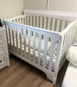 Free crib- baby kids crib