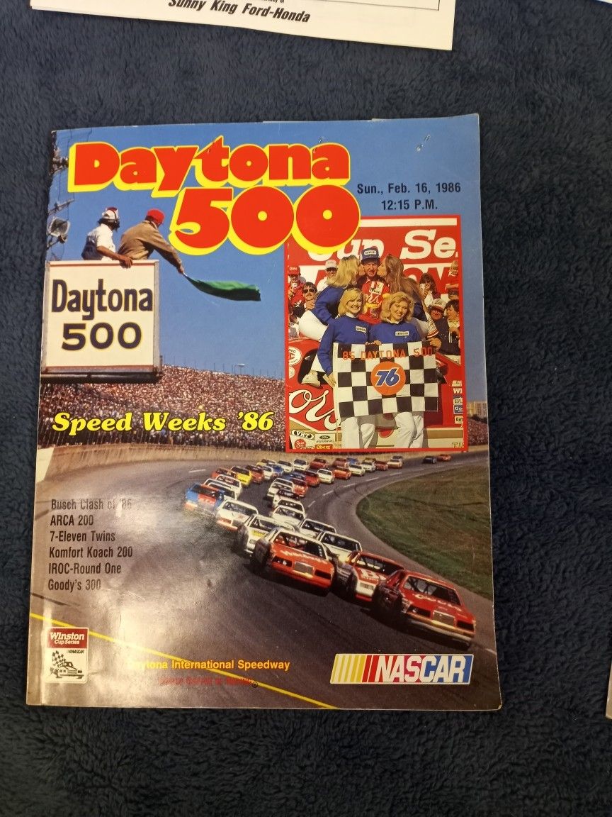 28th Annual Daytona 500 Program With Three Ticket Stubs From Sunday February 16th 1986