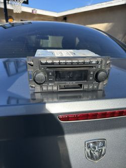 Original Factory Dodge Charger Rt Radio 2006