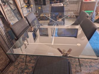 Nice Glass Tabletop Dining Set w/6 Chairs