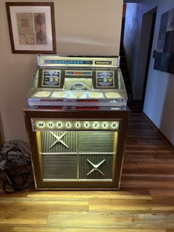 1973 -72 Wolitzer jukebox