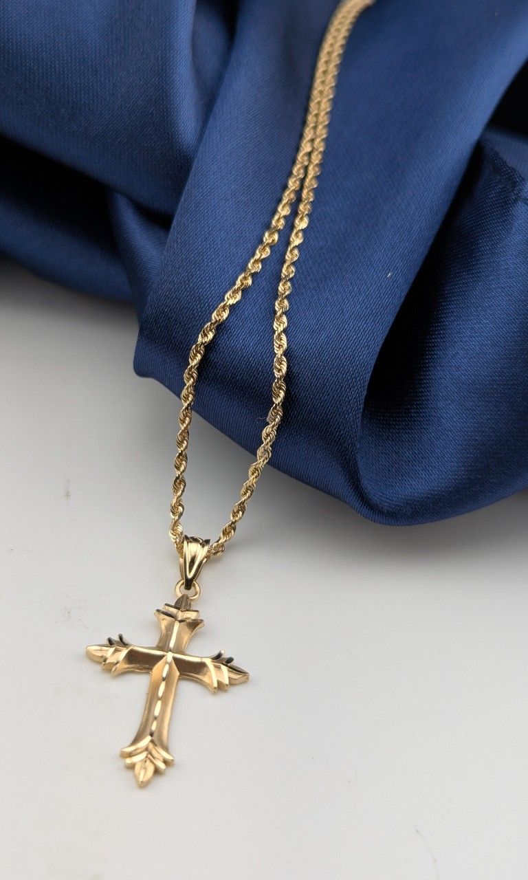 ✨💎 Beautiful 14k Yellow Gold Cross Perfect Baptism Or Easter Gift✝️and Ropes Necklace 👌✨
