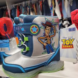 New Kids Light Up Snow Boots Size 8