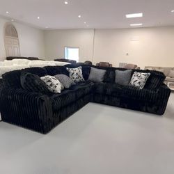 MIDNIGHT-MADNESS ONYX 3-PIECE SECTIONAL