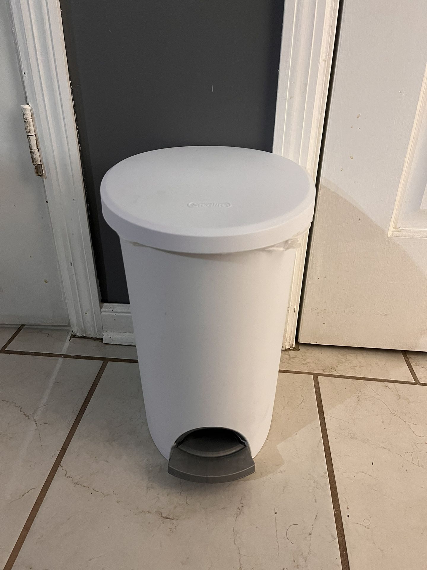 Sterilite 2.6 gal Plastic Ultra' Step On Bathroom Trash Can, White