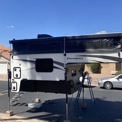 2021 Palomino Truck Camper