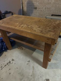 Woden work bench