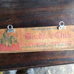 Vintage Windsor Club Wooden Cheese Container 