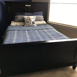 Queen Bed, Dresser, Mirror, Dark Brown/Black Color