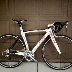 Fuji SST 2.0 Carbon Road Bike Size Small/Med  
