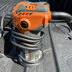 Rigid R24012 Compacted Fixed Based Router.