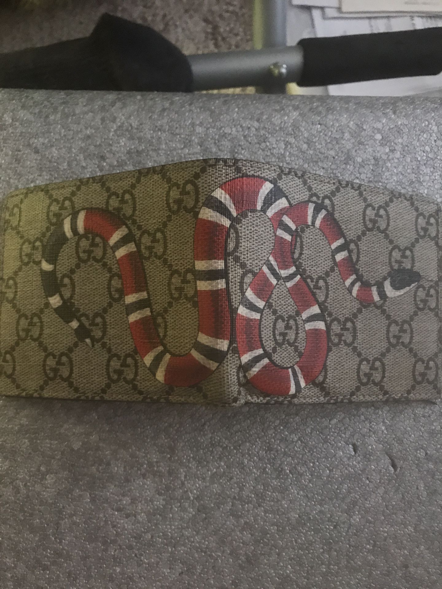 Gucci wallet (snake design)