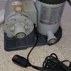 PENDING ~ PARTS ONLY  INTEX Krystal Clear Filter Pump