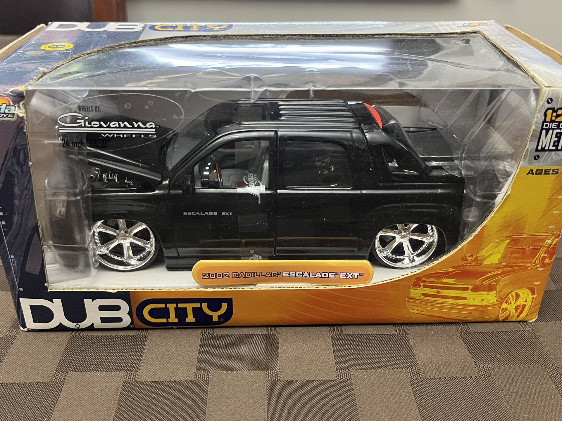 ミニカー DUB CITY 2002 Cadillac Escalade 1/24 Jada Toys Dub City 2002 Cadillac Escalade Ext 1:24 Scale | eBay