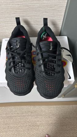 Nike Mind Sneakers