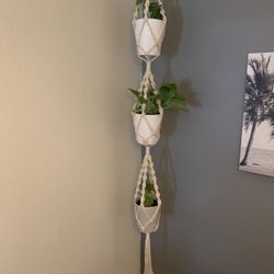 Macrame Three Pot Plant Hanger 