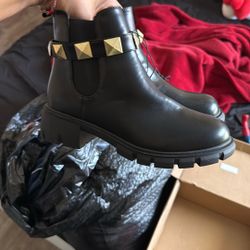 Steve Madden Boots Size 4