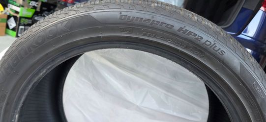 Set of two tires