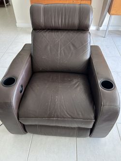CHAIR ELECTRIC EXTENDED FOOTREST BROWN CUP HOLDER