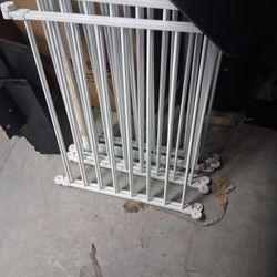 Large Baby Gates/ Playpen 