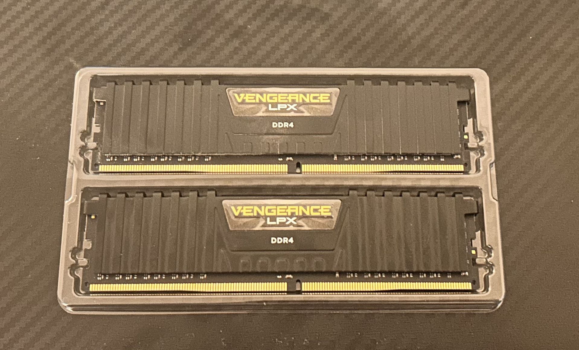 CORSAIR Vengeance DDR4 2x8 16GB RAM