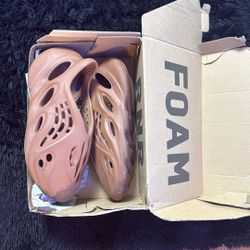 Yeezy Foam Runner 