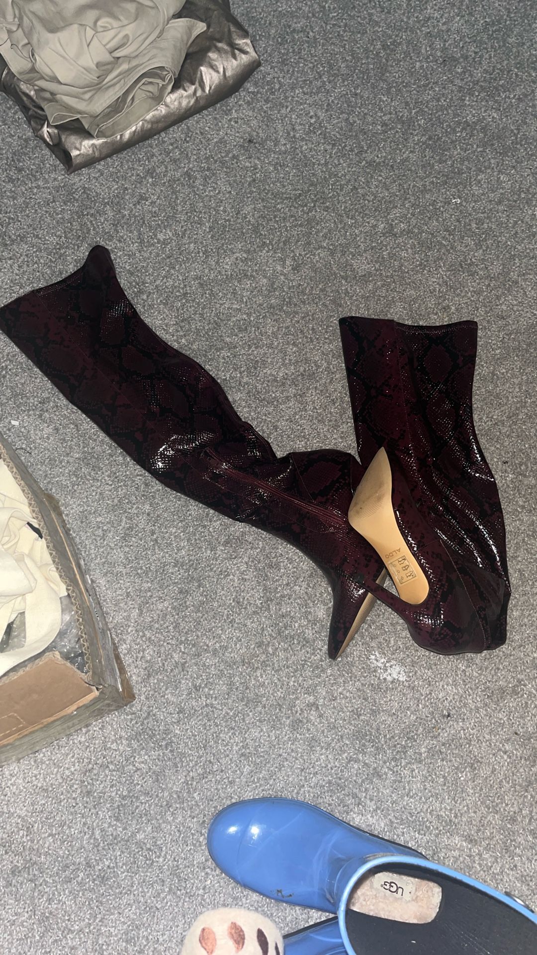 Size 8.5 Brand: Aldo