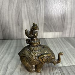 Antique/Vintage Brass Elephant Container with Rooster Lid (Kohl/Kumkum Box)
