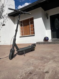 Segway NINEBOT E -Scooter