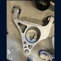 Front Lower Control Arms w/Ball Joints (Pair)