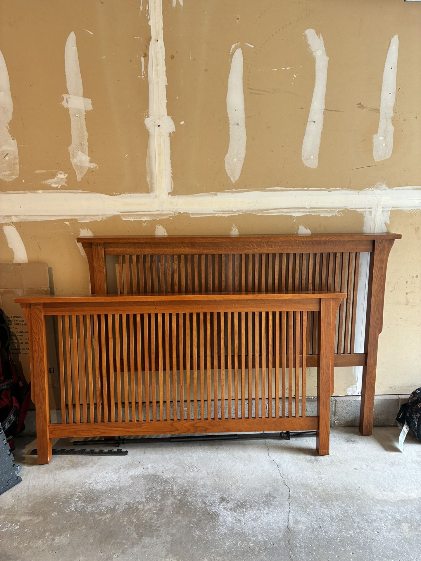 Solid Wood Bed Frame (queen)