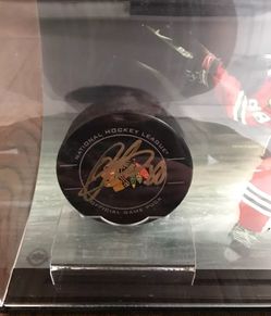 Patrick Kane Autograph In Nhl Autographed Hockey Pucks for sale