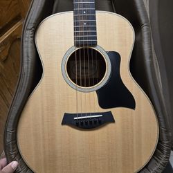 Taylor GS Mini-e Rosewood Acoustic & Electric Guitar