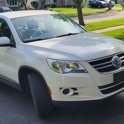 VW Tiguan 2009