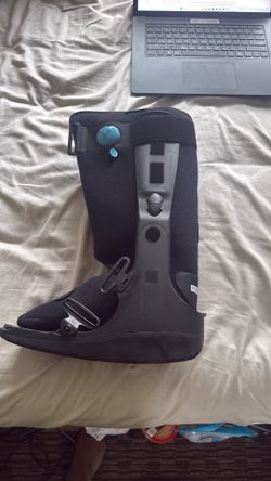 Brace boot