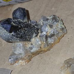 Raw Quartz Crystal Gold Ore Mineral Deposits