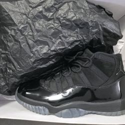 Jordan 11 Cap And Gown Size 13 Men