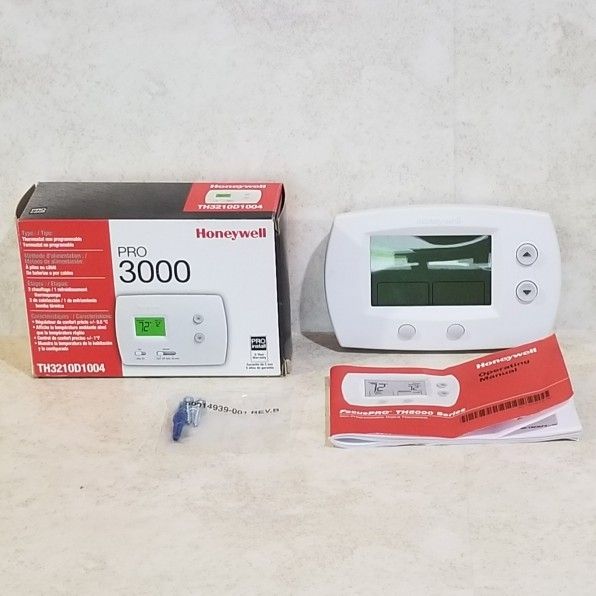 Honeywell TH3210D1004 Digital Thermostat for Sale in Edgewood, MD - OfferUp