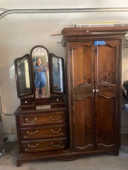 Armoire-dresser