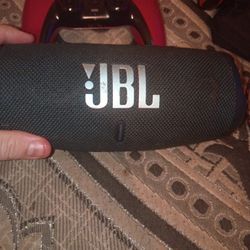 JBL Speaker For Sale I Bought It Full Price When It First Came Out